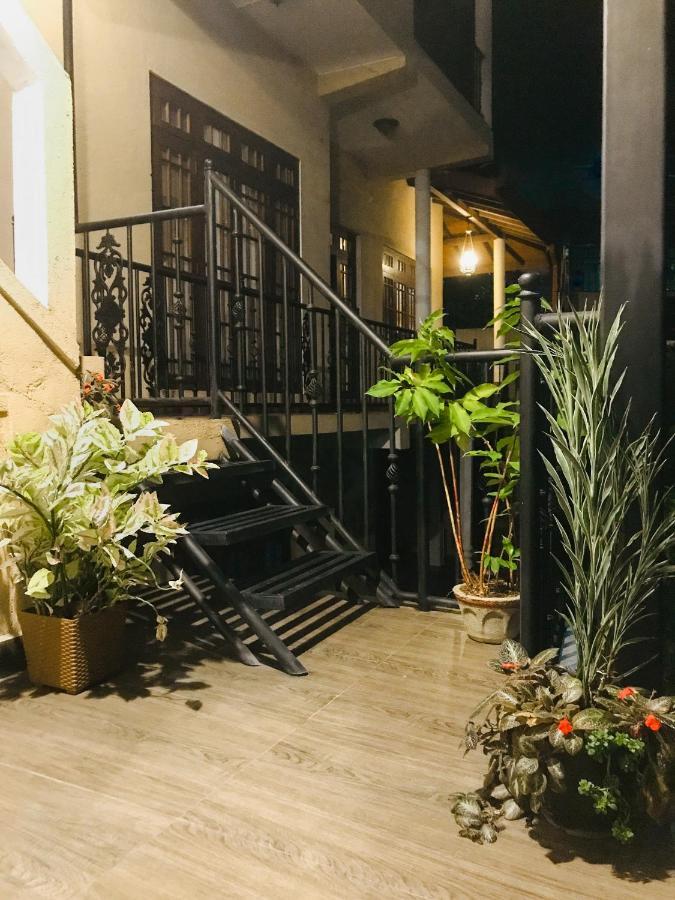 ホテル Tranquil Quarter キャンディー エクステリア 写真